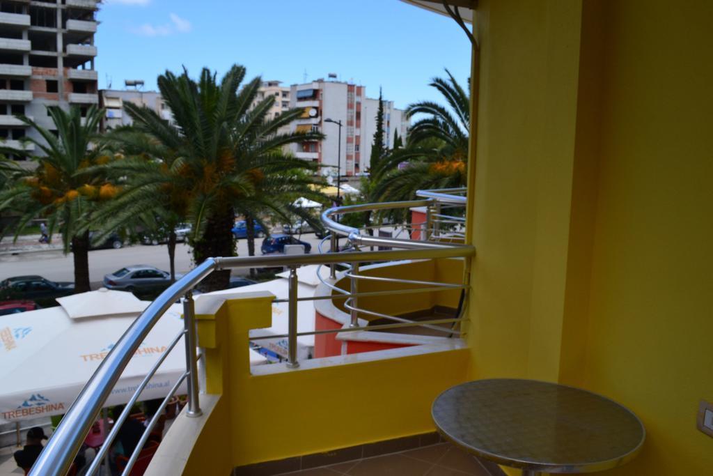 Hotel Alpine Vlorë Værelse billede